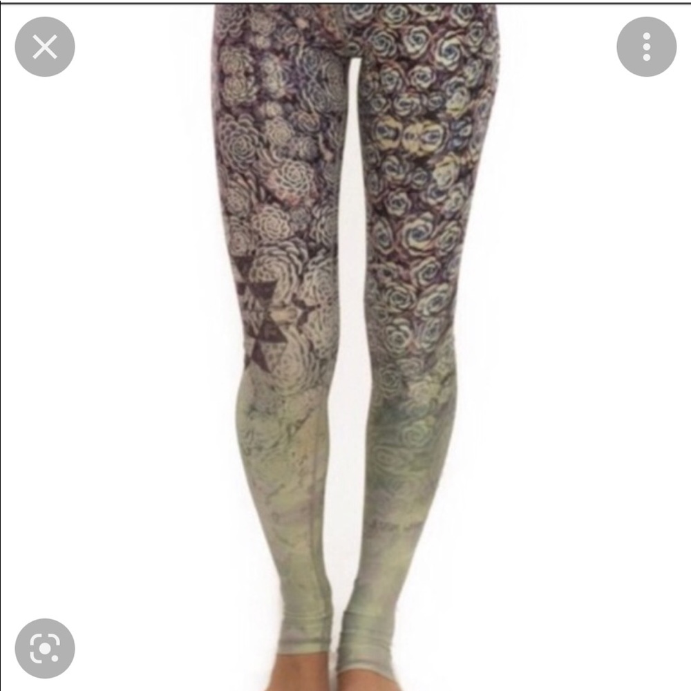 Niyama sol succulent endless leggings in Small